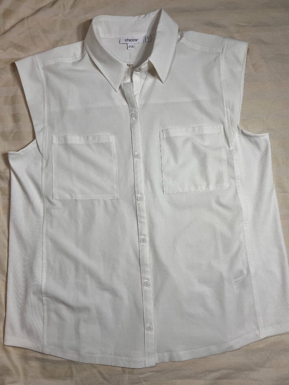 Chico's Zenergy Sleeveless Button Down Ribbed Side Top Size 2.5 (14) White